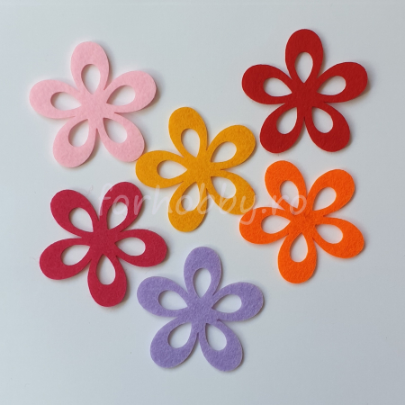 Fetru - set-figurine-din-fetru-flori-1