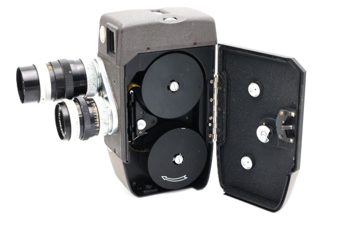 camera-filmat-vintage-8mm-de-colectie-canon-cine-8-1956.jpg [5]