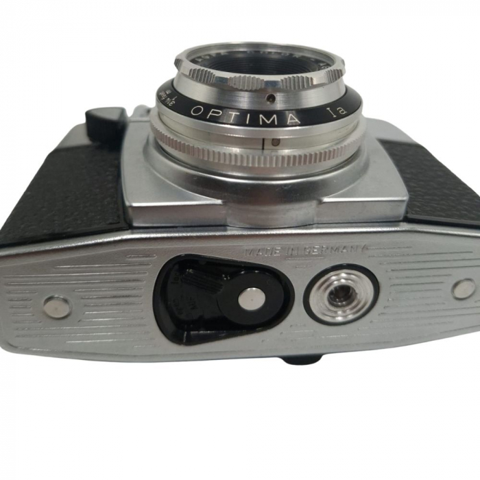 Agfa Optima 1a – Cameră analog 35mm cu expunere automată, fabricată în Germania de Vest în 1962 [4]