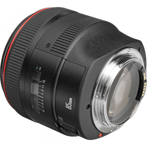 Canon EF 85mm f/1.2 L II USM [4]