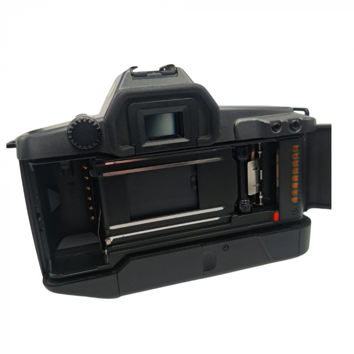 Canon EOS 600 + Obiectiv EF 28–80mm f/3.5–5.6 – Cameră foto pe film 35mm cu zoom versatil [5]