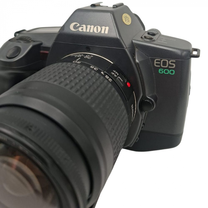 Canon EOS 600 + Obiectiv EF 28–80mm f/3.5–5.6 – Cameră foto pe film 35mm cu zoom versatil [1]