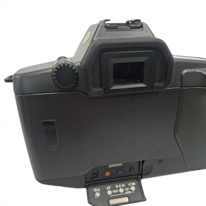 Canon EOS 600 + Obiectiv EF 28–80mm f/3.5–5.6 – Cameră foto pe film 35mm cu zoom versatil [4]