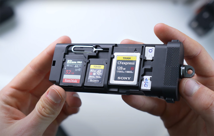 cititor-carduri-profesional-freewell-cf-a-b-sd-tf-negru.jpg [3]