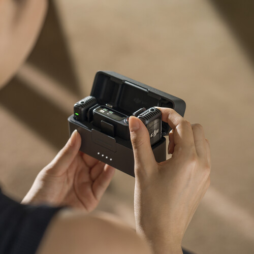 DJI Mic 2 - Kit microfon digital compact  -  reportofon pentru cameră și smartphone (2,4 GHz) [3]