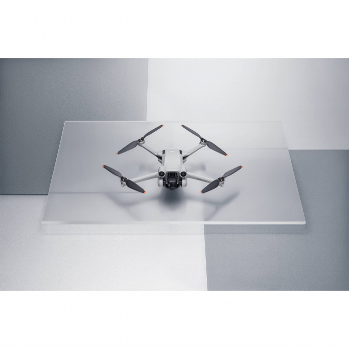 Drona DJI Mini 3 PRO, Gimbal 3 axe, 48MP, Video 4K60, Autonomie 34 min, 249g + Smart Controller O3 [12]