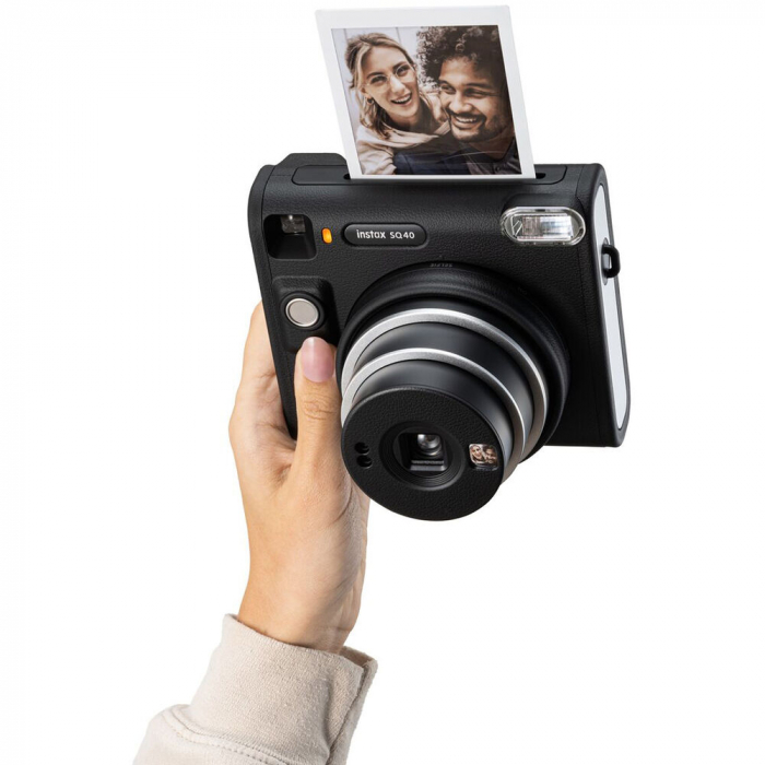 Fujifilm instax SQUARE SQ40 Instant Film Camera (black) [4]