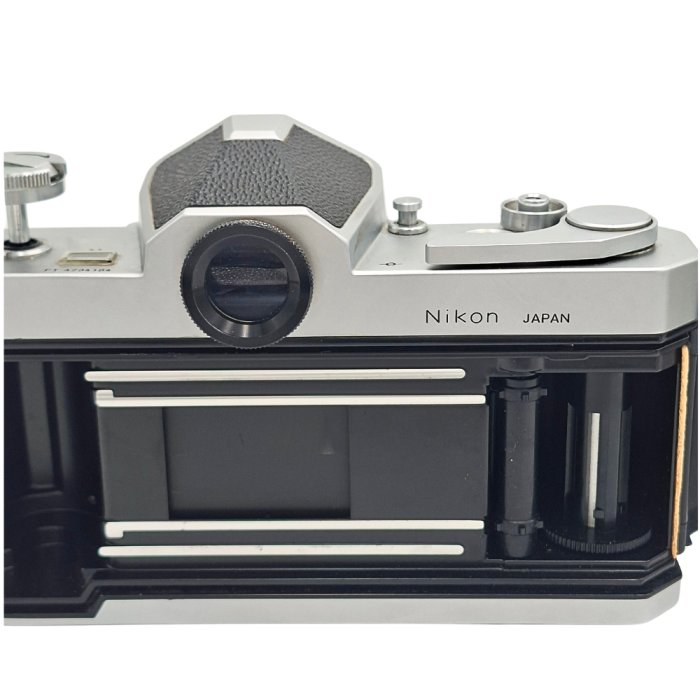 aparat-foto-film-nikon-nikkormat-ft-obiectiv-nikkor-50mm.jpg [7]