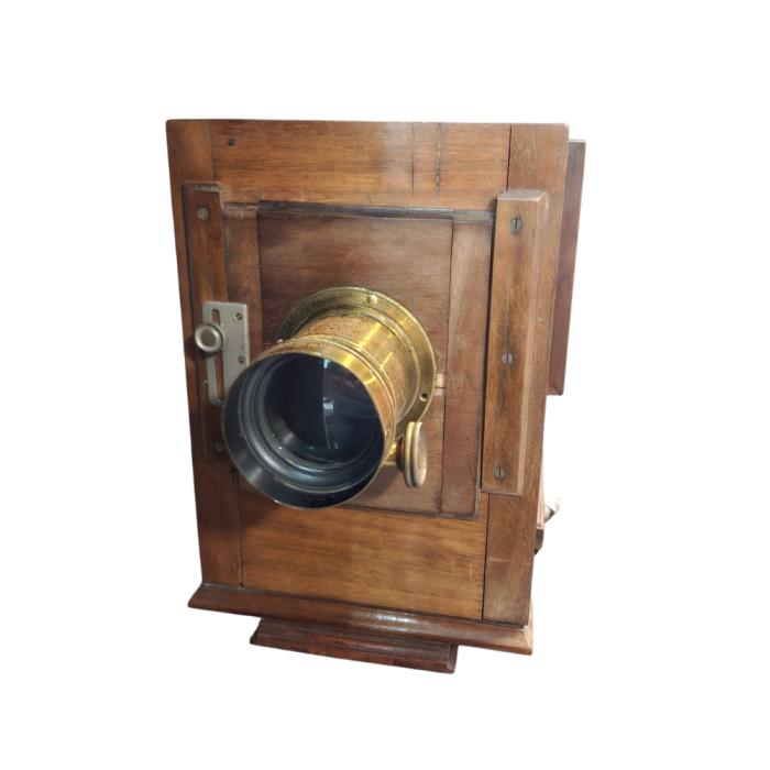 laterna-magica-proiector-imagini-placi-sticlă-secolul-19.jpg [2]