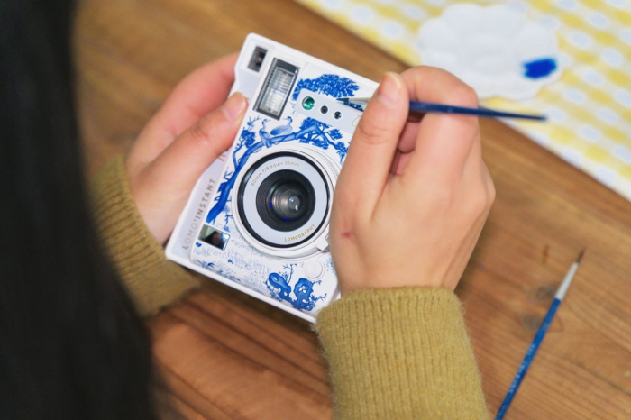 fujifilm-instax-wide-400-camera-instant-fujifilm-format-wide.jpg [5]