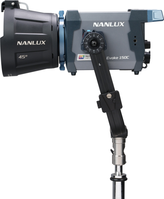 NANLUX Evoke 150C LED Full-color Spot Light with case [11]