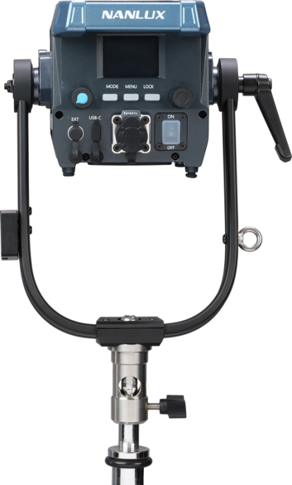 NANLUX Evoke 150C LED Full-color Spot Light with case – lampă LED full-color COB all-in-one 150W [5]