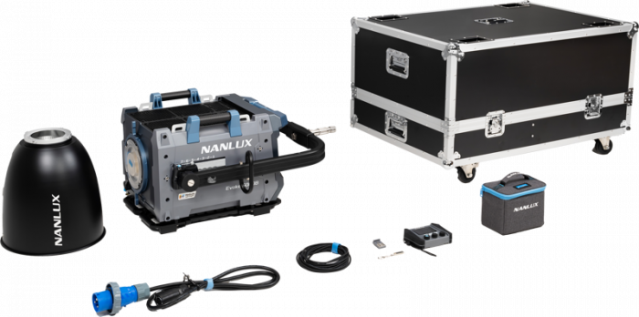 NANLUX Evoke 5000B Spot Light in Flight Case cu Reflector de 45° [3]
