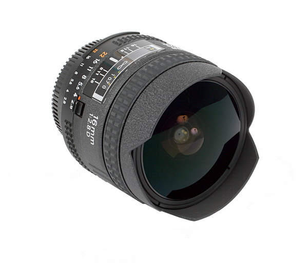 Nikon AF Fisheye 16mm f/2.8 D [2]