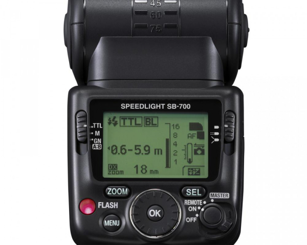 Nikon SB-700 - Blitz Speedlite extern dedicat pentru camere Nikon [7]