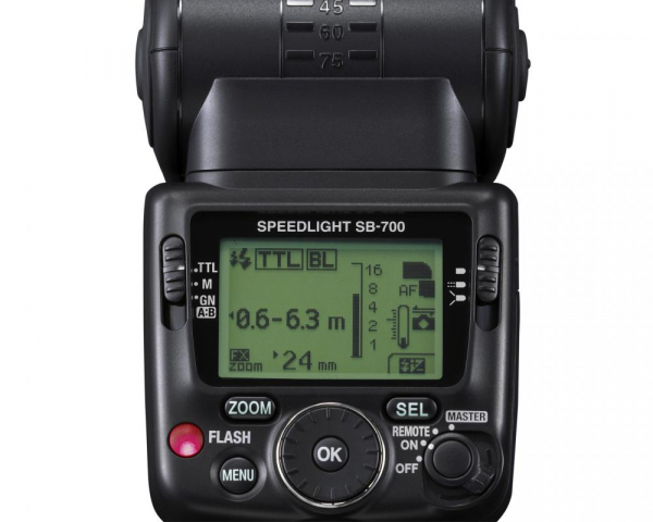 Nikon SB-700 - Blitz Speedlite extern dedicat pentru camere Nikon [6]