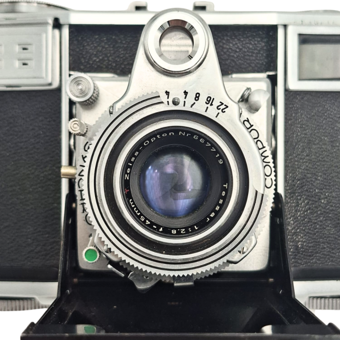 zeiss-ikon-contessa-35-camera-pliabila-vintage-fata.jpg [4]