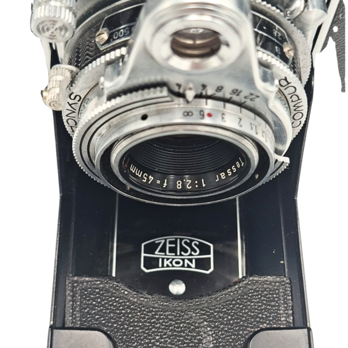 zeiss-ikon-contessa-35-camera-pliabila-vintage-fata.jpg [6]