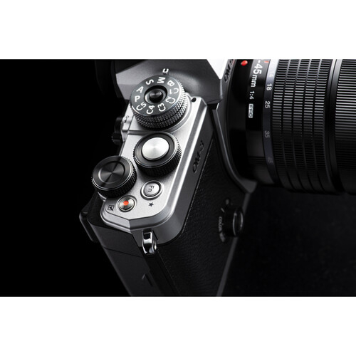 OM SYSTEM OM-3 Kit cu Obiectiv OM SYSTEM M.Zuiko Digital ED 12-45mm f/4 PRO Mirrorless Camera Kit [9]