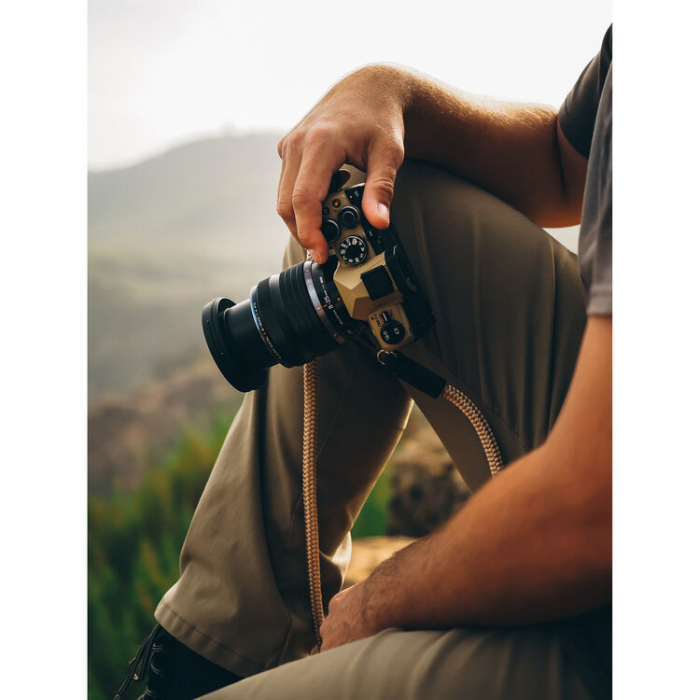 OM SYSTEM OM-5 Mark II body - Sand Beige - Aparat foto Mirrorless [9]