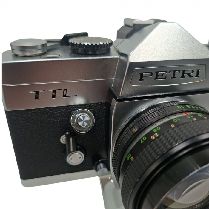 Petri TTL cu Petri 55mm f/1.8 – Cameră SLR analog japoneză cu expunere TTL și montură M42 [2]