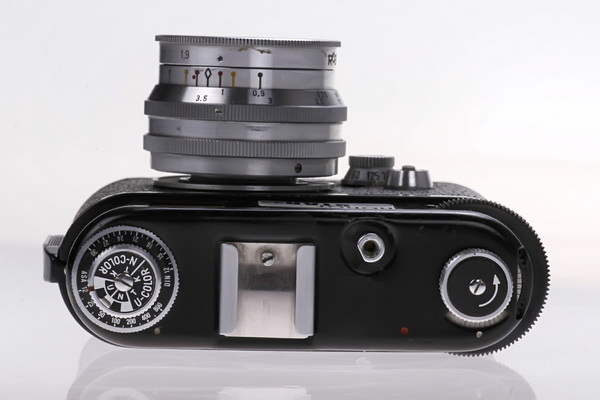 Robot Star 25 – aparat foto mecanic 35mm fabricat în Germania, cu mecanism de avans cu arc [3]