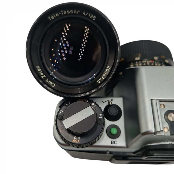 Rolleiflex SL35 E cu Planar 50mm f/1.8 și Tele-Tessar 135mm f/4 – Cameră SLR analog germană cu optică Carl Zeiss [4]
