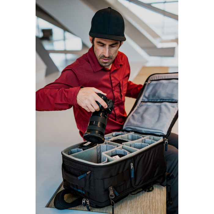 rucsac-foto-think-tank-airport-accelerator-41l-negru.jpg [16]