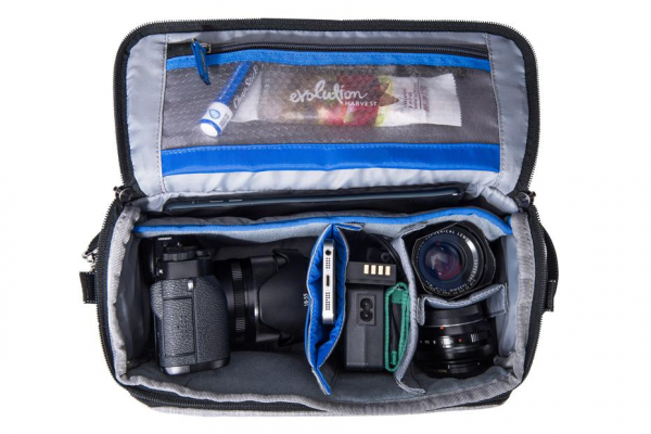 Think Tank Mirrorless Mover 25i - Dark Blue - geanta foto [4]