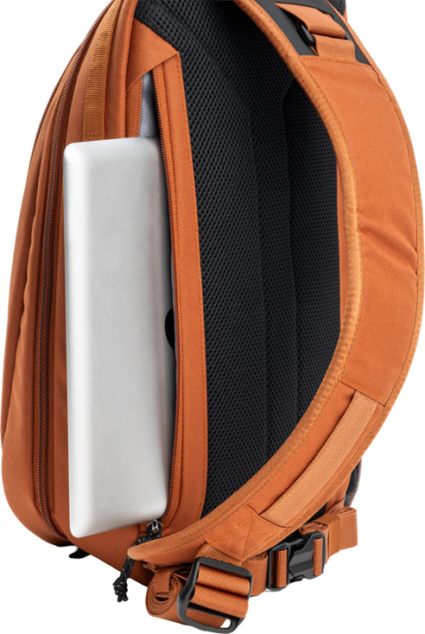 geanta-foto-sling-monobretea-think-tank-turnstyle-8l-urban-rust.jpg [9]