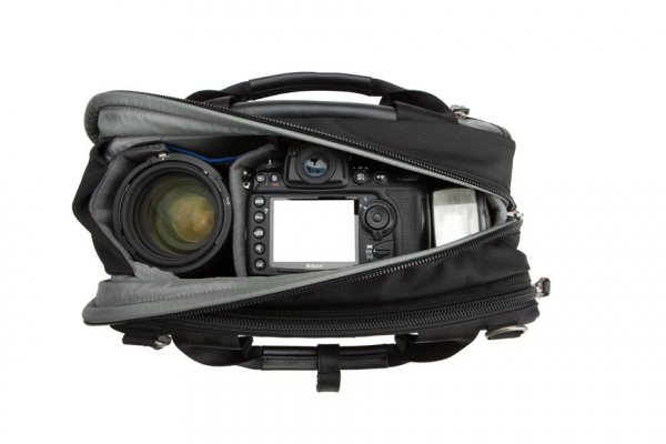 Think Tank Urban Disguise 40 Classic  V2.0  - Black - geanta foto aniversara (10 ani de Think Tank Photo) [2]