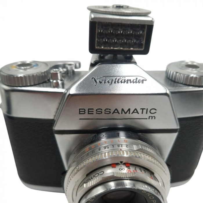 Voigtländer Bessamatic M – Cameră SLR vintage cu Color-Skopar X 50mm f/2.8 și Super Dynarex 135mm f/4 [1]