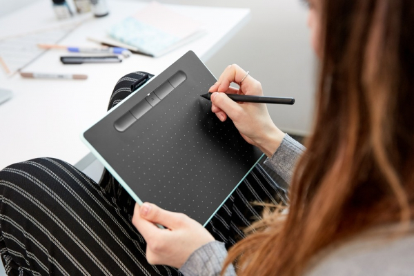 Wacom - Intuos M Bluetooth Tableta Grafica, Pistacio [4]