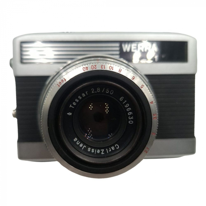 Werra 1 cu obiectiv Tessar 50mm f/2.8 – Cameră analog 35mm fabricată de Carl Zeiss Jena în Germania de Est [3]