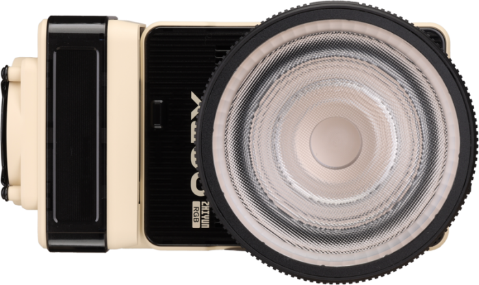 Zhiyun Molus LED X200 RGB Cob Light [8]