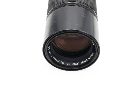 canon-ae1-argintiu-obiectiv-fd-100-200mm.jpg [1]