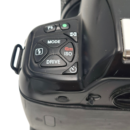 aparat-foto-film-nikon-f90x-obiectiv-28-200mm-d.jpg [6]