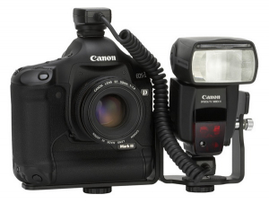Bracket-uri si suporti - Canon Speedlite bracket SB-E2