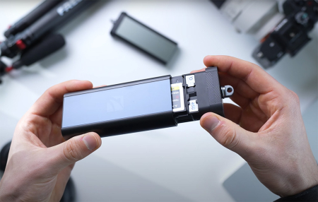 cititor-carduri-profesional-freewell-cf-a-b-sd-tf-negru.jpg [4]