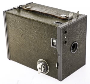 Kodak Brownie 2A Model C – Cameră Box Vintage pentru Fotografie Creativă cu Film 116 [2]