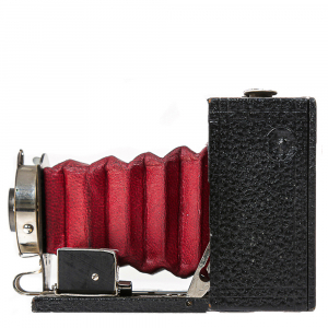 Aparat foto vintage Kodak No.2 Folding Brownie – clasic portabil din 1904, simbol al fotografiei accesibile [2]