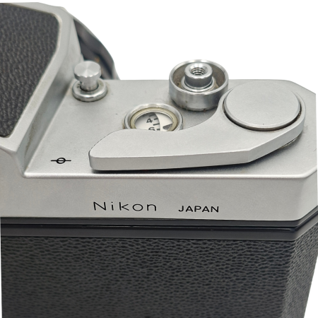 aparat-foto-film-nikon-nikkormat-ft-obiectiv-nikkor-50mm.jpg [3]