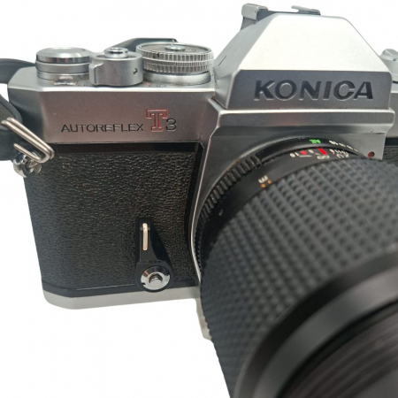 Konica Autoreflex T3 + Hexar AR 135mm f/3.5 – Cameră SLR pe film 35mm cu teleobiectiv manual de calitate [1]
