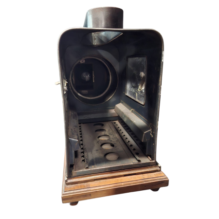 laterna-magica-proiector-imagini-placi-sticlă-secolul-19.jpg [3]