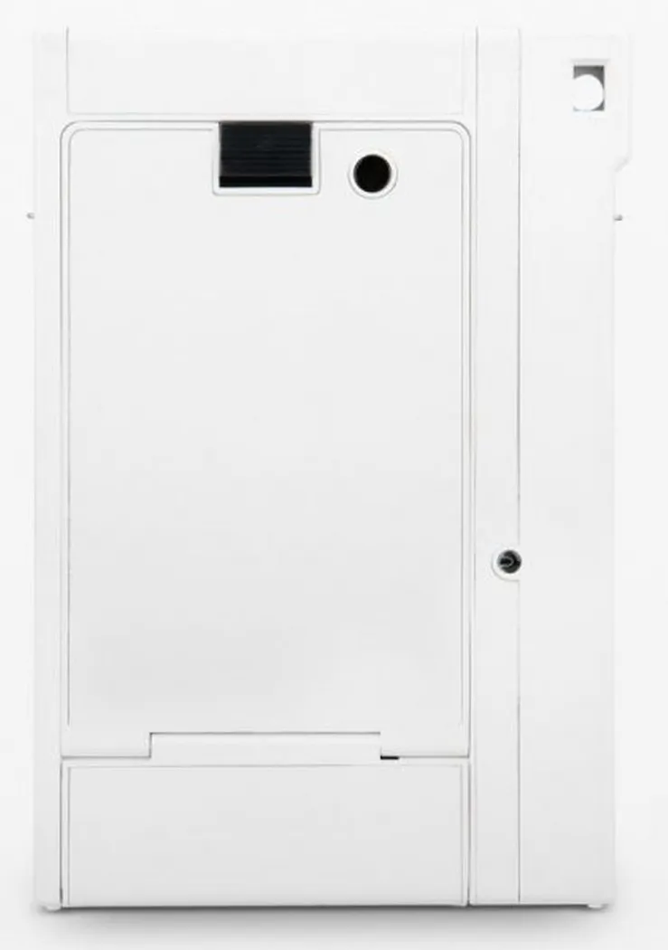 Lomography Lomo'Instant Mini White – aparat foto instant cu film Fujifilm Instax Mini, obiectiv wide-angle 27mm built-in, 3 moduri fotografiere, expuneri multiple nelimitate, compensare expunere ±2EV, aperturi f/8–f/32, flash integrat on/off GN9, filtre gel color 4 culori, oglindă selfie, zone-focusing, conexiune cablu declansator, montaj trepied, 4×AAA, SKU LI100W, culoare Alb [4]