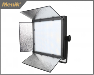 Studio/Lumini si accesorii - Menik LS 900 Led Photo Light 5500K (54W, 5530lm)