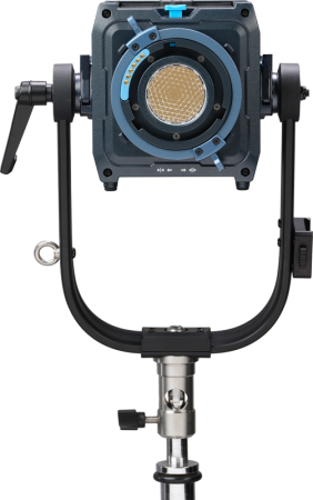 NANLUX Evoke 150C LED Full-color Spot Light with case – lampă LED full-color COB all-in-one 150W [3]