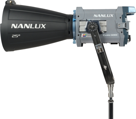 NANLUX Evoke 600C LED Full-color Spot Light with trolley case – lampă LED full-color COB all-in-one 600W [4]