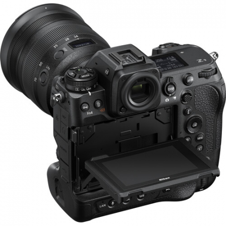 nikon-z9-body-mirrorless-full-frame-grip-integrat.jpg [4]