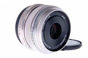 Olympus M.ZUIKO 17mm f/1.8 , silver [1]